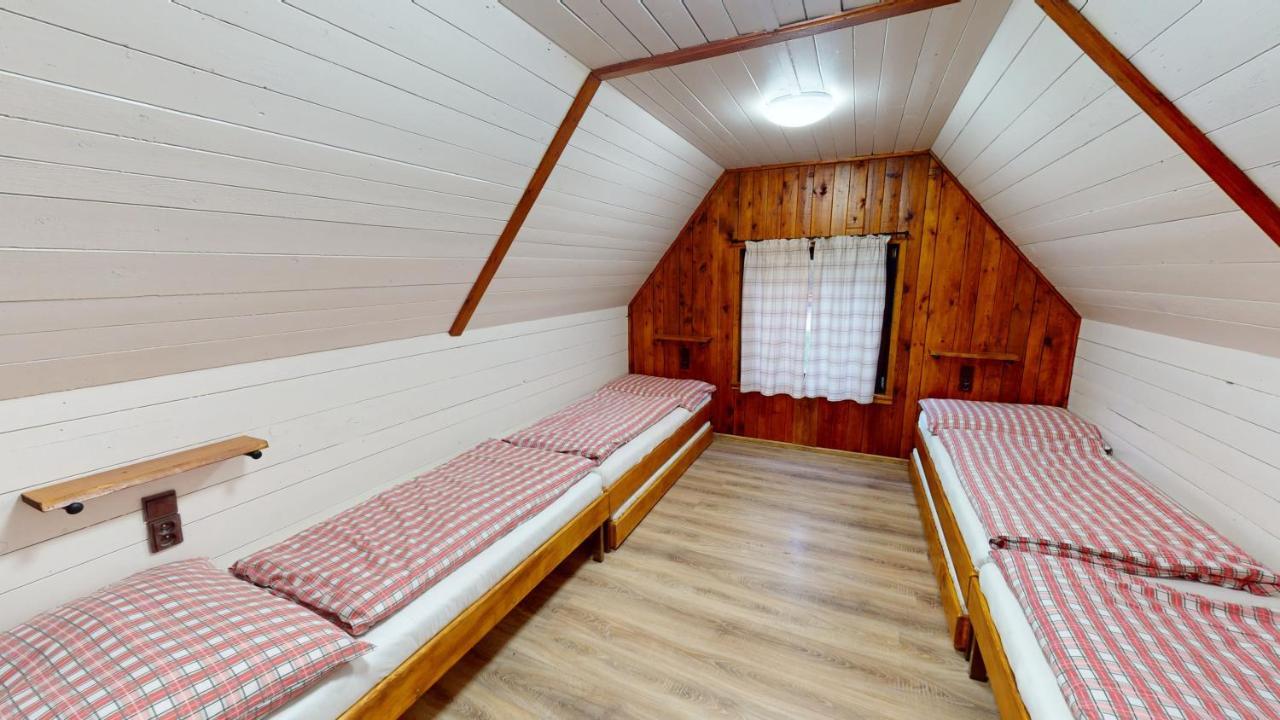 Ride Pub Drienica Apartman Kültér fotó